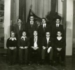 12.12.1979 р. група теоретиків 5 курсу – переможець конкурсу студентських груп ХДУ